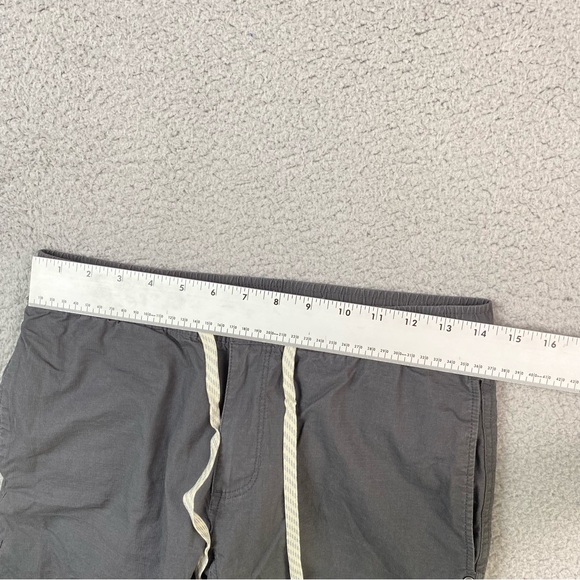 Vuori Gray Ripstop Drawstring Shorts 8” Inseam Men’s Size S Small - Picture 6 of 8